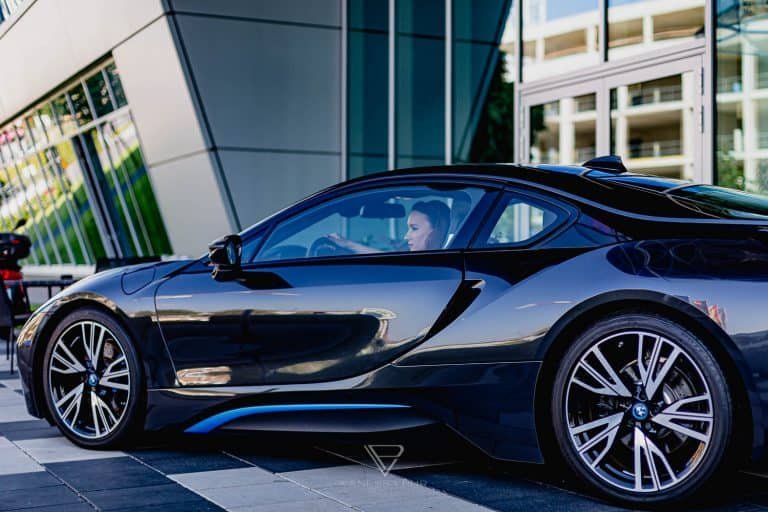 BMW i8 Plugin Hybrid - motorsport driving experience electric motor BMW i8 - luxury sports car - driving experience - first impression