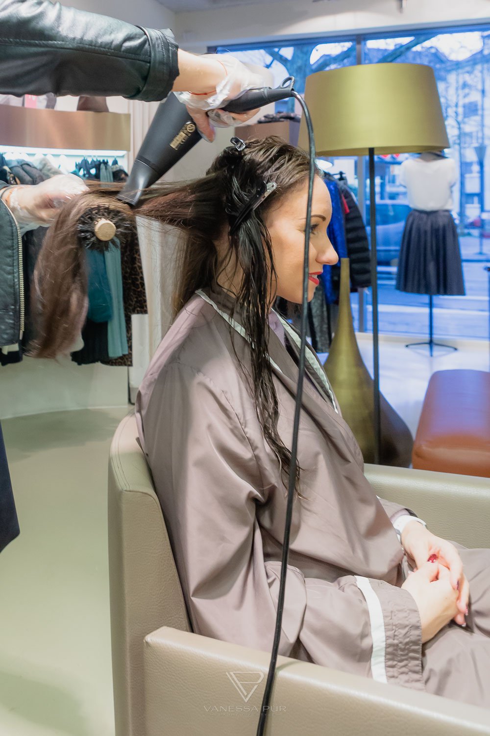 Keratin smoothing - smooth hair with keratin cure - hairdresser experience